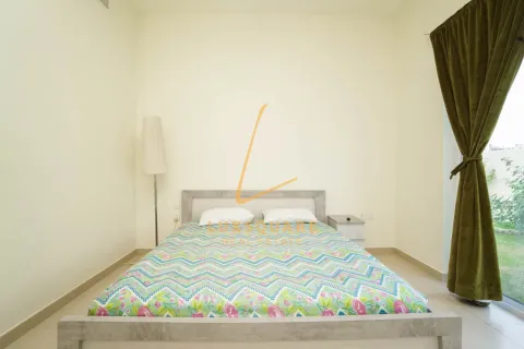 3 bedrooms Apartment in EMAAR South, UAE No. 156154 9