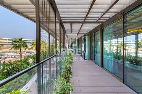 Appartement de 4 chambres No. 120979 15