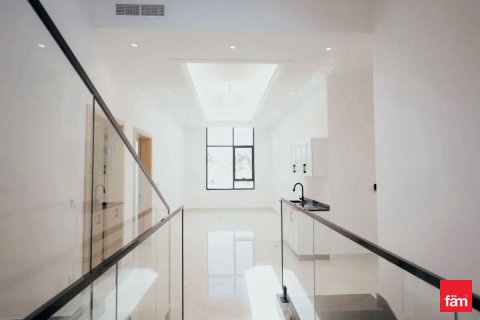 6 bedrooms Villa in Dubai, UAE No. 142539 5