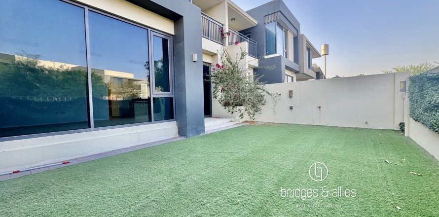 4 bedrooms Villa in Dubai Hills Estate, UAE No. 142100