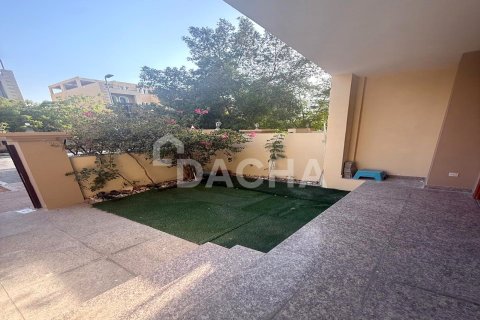 3 bedrooms Villa in District 15, UAE No. 186077 3