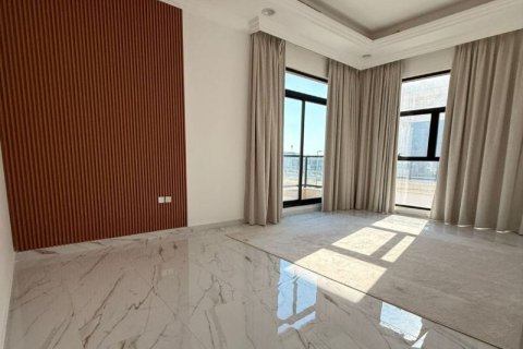 Вилла с 5 спальнями в Nad Al Sheba 1, ОАЭ №162580 7
