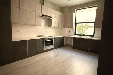 Вилла с 5 спальнями в Nad Al Sheba 1, ОАЭ №162580 16