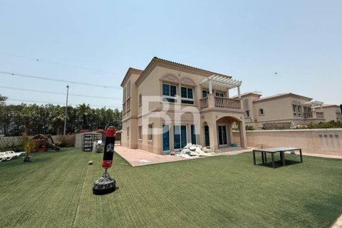 Villa de 2 dormitorios  No. 114770 2