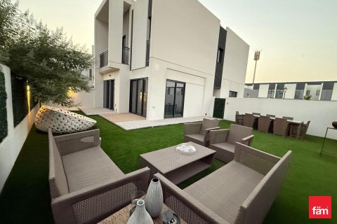 4 غرف نوم تاون هاوس  رقم 115482 2