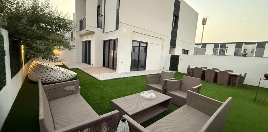 4 غرف نوم تاون هاوس رقم 115482