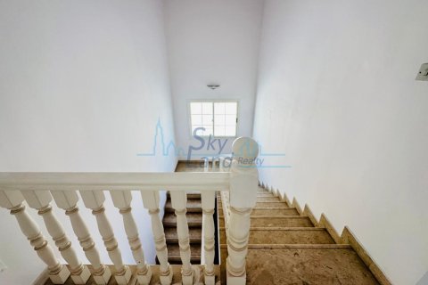 4 bedrooms Villa in Umm Suqeim, UAE No. 145038 12