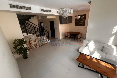 4 bedrooms Townhouse in DAMAC Hills (Akoya by DAMAC), UAE No. 145039 3
