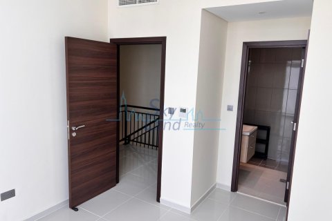 4 bedrooms Townhouse in DAMAC Hills (Akoya by DAMAC), UAE No. 145039 13