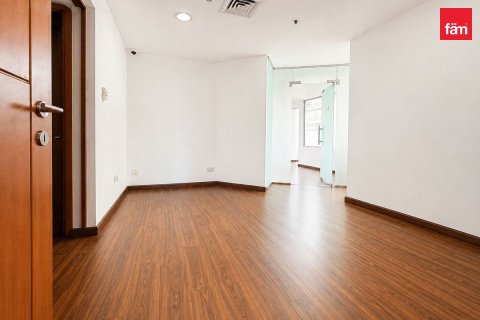 90.4m² Office in Dubai, UAE No. 199351 3