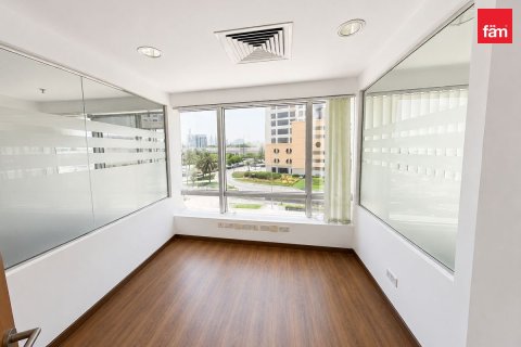 90.4m² Office in Dubai, UAE No. 199351 8