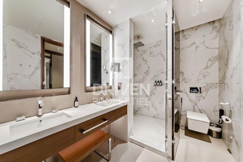 Квартира с 3 спальнями в The Address Residences Dubai Opera, ОАЭ №191209 18