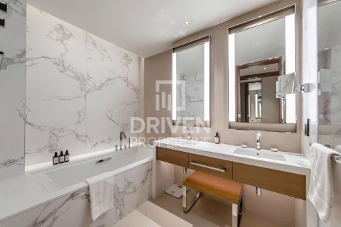 Квартира с 3 спальнями в The Address Residences Dubai Opera, ОАЭ №191209 20