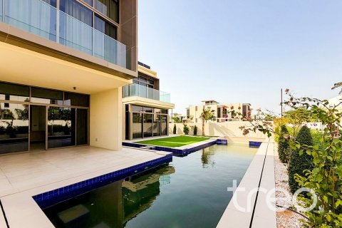 Villa de 4 dormitorios en Dubai Hills Estate, UAE No. 206165 3