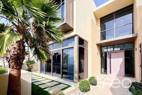 Villa de 4 dormitorios en Dubai Hills Estate, UAE No. 206165 4