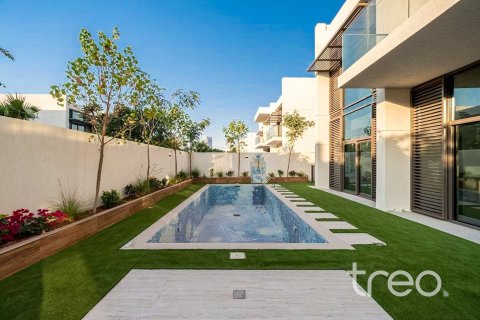 Villa de 5 dormitorios en District One, UAE No. 206164 16