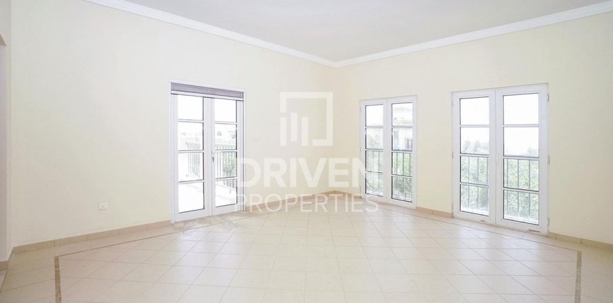 4 bedrooms Villa in The Villa, UAE No. 190067