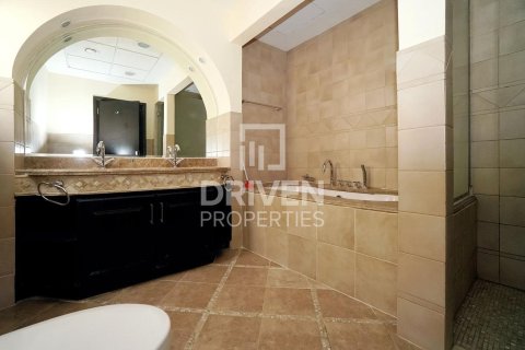 4 bedrooms Villa in The Villa, UAE No. 190067 11