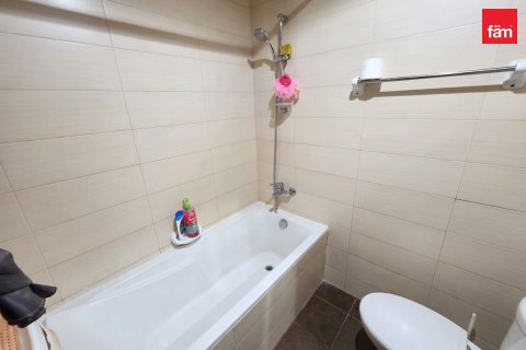 Квартира с 2 спальнями в Dubai Sports City, ОАЭ №208183 15