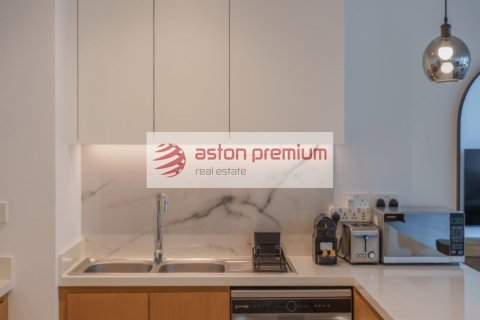 Квартира с 2 спальнями в Джумейра Бич Резиденс, ОАЭ №132489 5