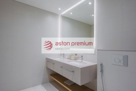 Квартира с 2 спальнями в Джумейра Бич Резиденс, ОАЭ №132489 3