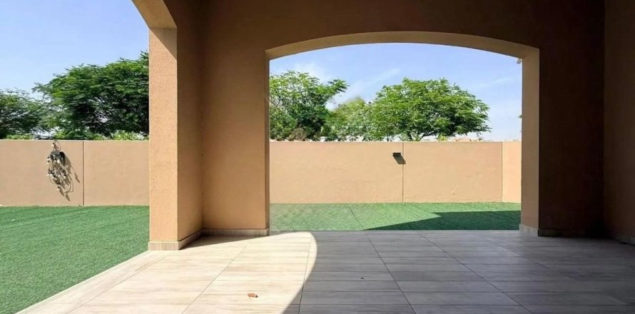 Townhouse de 4 chambres à Dubai, UAE No. 200149