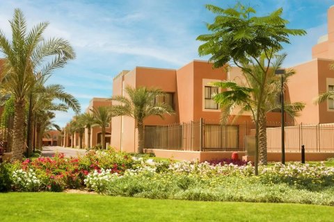 MANGROVE VILLAGE en Abu Dhabi Gate City, UAE No. 69859