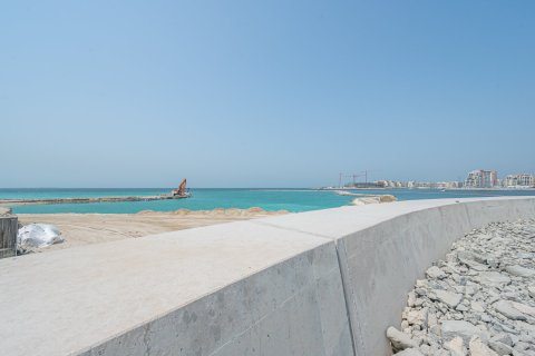 3700.61m² Land in Jumeirah, UAE No. 202928