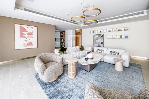 Appartement de 1 chambre à EMAAR Beachfront, UAE No. 202127 5