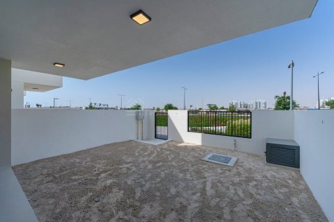 Villa de 4 dormitorios en Town Square, UAE No. 154473 13