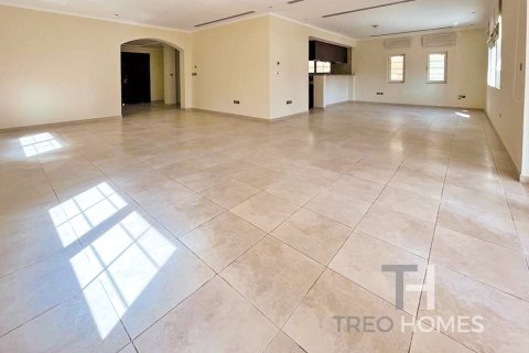3 غرف نوم فيلا في Legacy, الإمارات العربية المتحدة رقم 81818 15