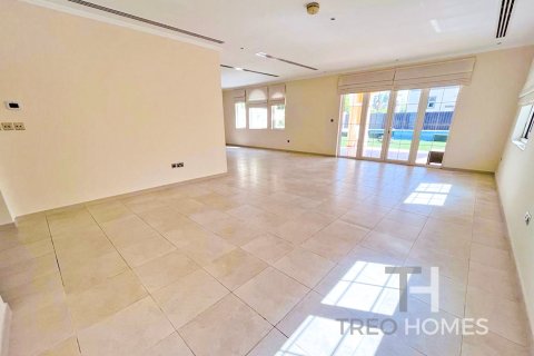 3 غرف نوم فيلا في Legacy, الإمارات العربية المتحدة رقم 81818 19