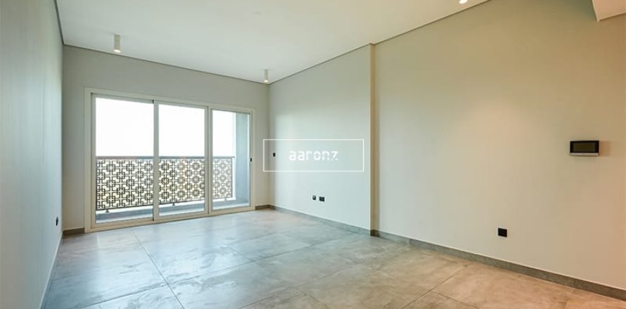 Квартира с 3 спальнями №102253