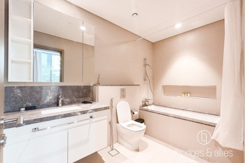 1 bedroom Apartment in Downtown Dubai (Downtown Burj Dubai), UAE No. 103658 12