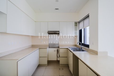 Villa de 4 chambres à Maple 3, UAE No. 209003 15