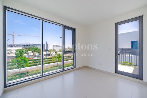 Villa de 4 chambres à Maple 3, UAE No. 209003 8