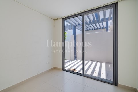 Villa de 4 chambres à Maple 3, UAE No. 209003 9