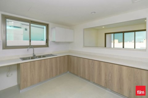 4 bedrooms Villa in Jebel Ali, UAE No. 143366 3
