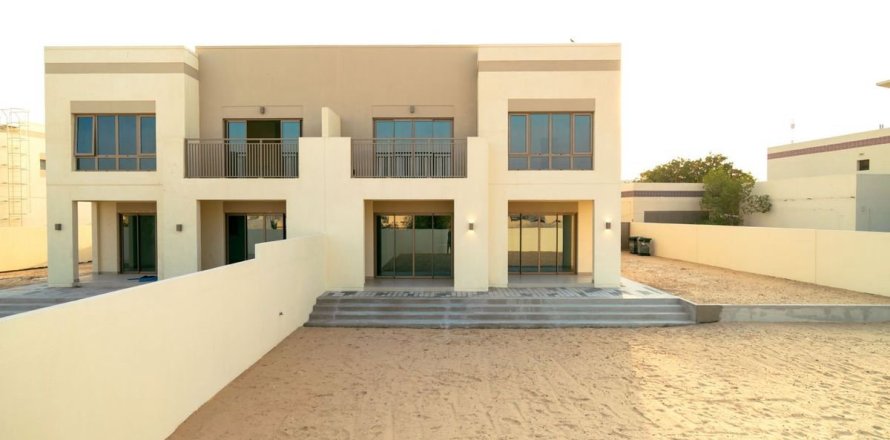 4 bedrooms Villa in Jebel Ali, UAE No. 143366