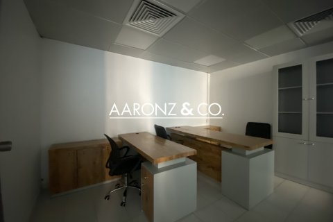 179مربع، مكتب في Sheikh Zayed Road, الإمارات العربية المتحدة رقم 111851 6