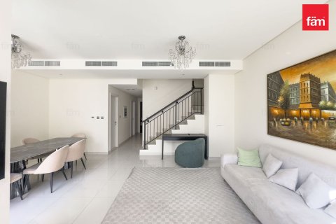 3 bedrooms Villa in Dubai, UAE No. 143531 8