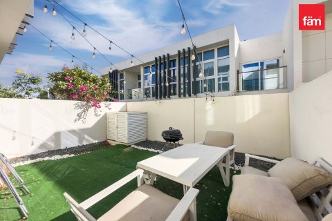 3 bedrooms Villa in Dubai, UAE No. 143531 16