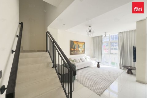 3 bedrooms Villa in Dubai, UAE No. 143531 7
