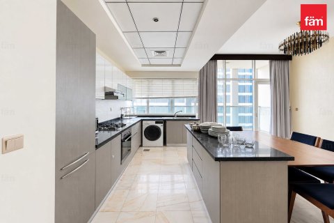Apartment de 2 dormitorios en Business Bay, UAE No. 205523 6