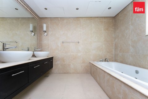 6 bedrooms Villa in Al Furjan, UAE No. 148532 9