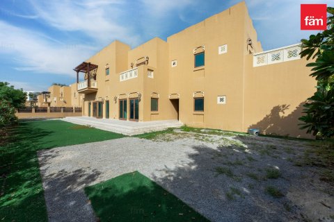 6 bedrooms Villa in Al Furjan, UAE No. 148532 8