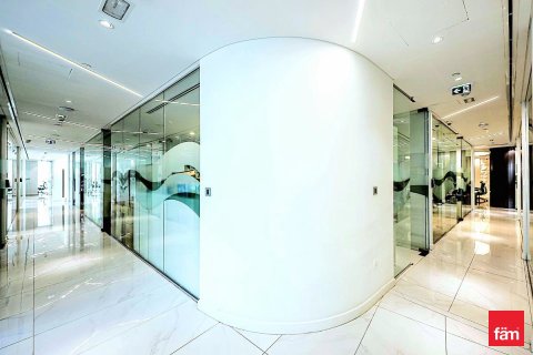 379.8مربع، مكتب في الخليج التجاري, الإمارات العربية المتحدة رقم 148531 8