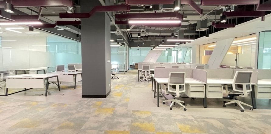 Office de 413.9m² à Umm Ramool, UAE No. 205586