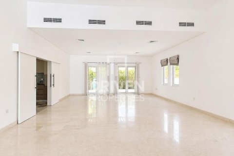 Villa de 5 dormitorios en The Villa, UAE No. 188469 4