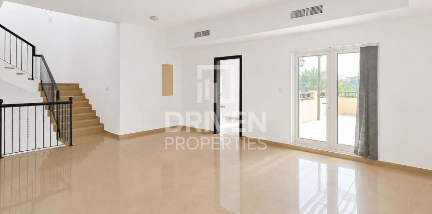Villa de 5 dormitorios en The Villa, UAE No. 188469